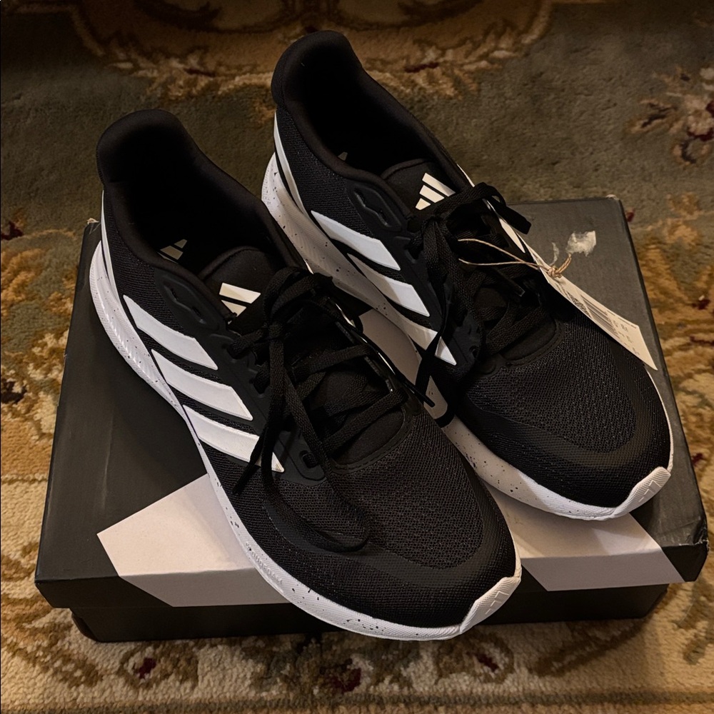 NEW Adidas RunFalcon 5 Black White Speckle Cloudfoam Running Shoes Sz 10.5